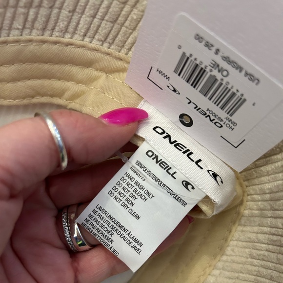 O'Neill Beige Corduroy Bucket Hat - NWT - Picture 4 of 7